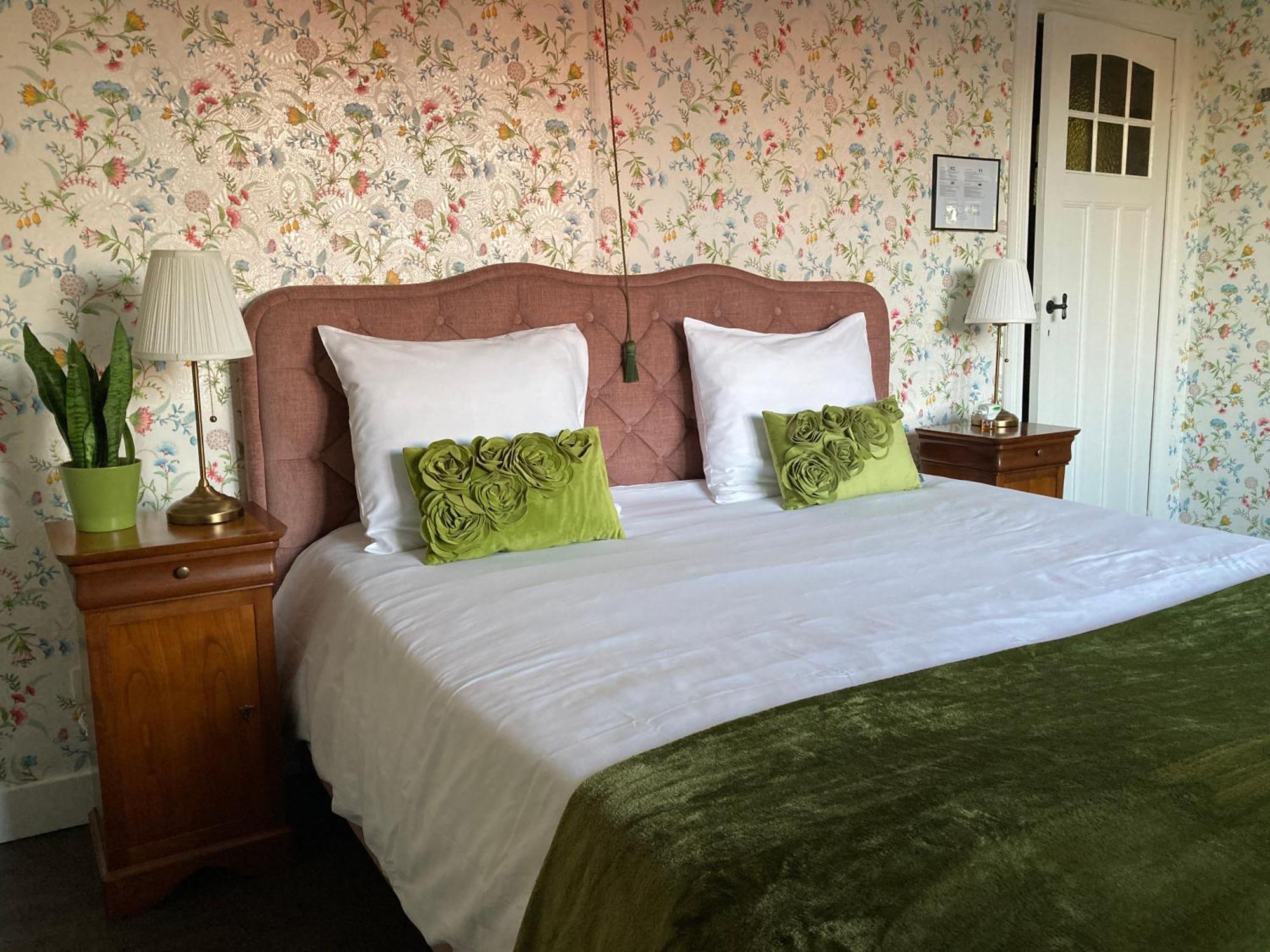 Tree & B Bed & Breakfast Brugge Bagian luar foto
